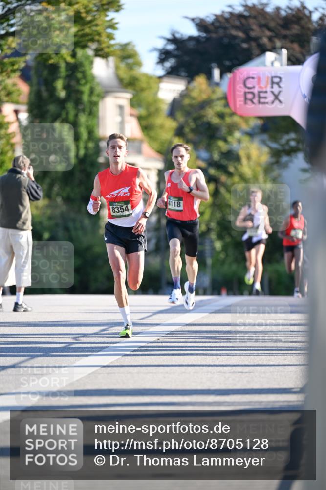07.09.2025 - BARMER Alsterlauf Dr. Thomas Lammeyer http://msf.ph/oto/8705128 07.09.2025 09:19:07 Laufen 8354, 4118 meine-sportfotos.de