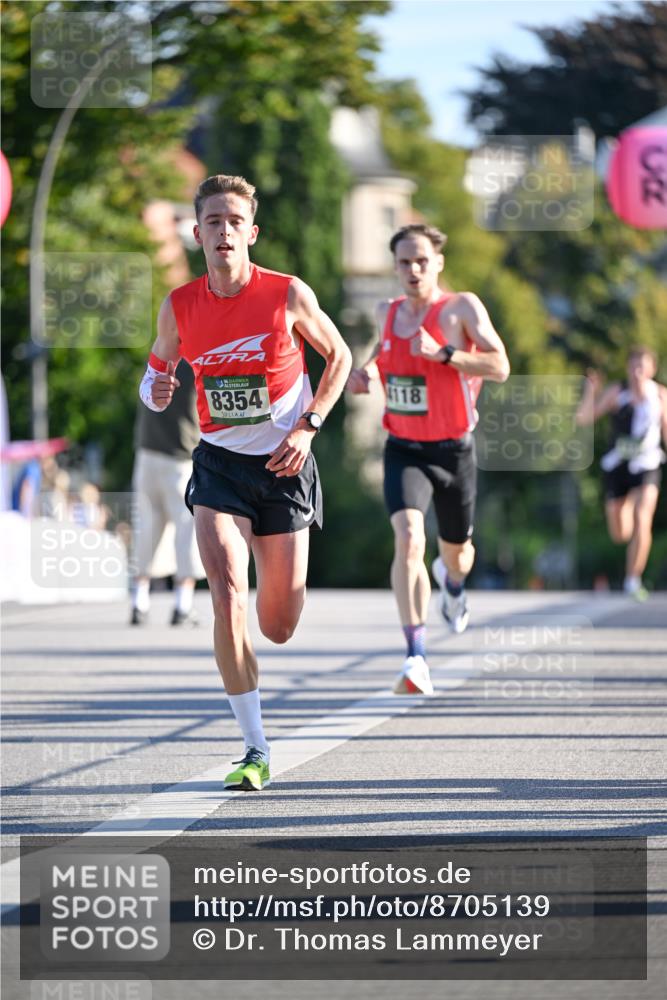 07.09.2025 - BARMER Alsterlauf Dr. Thomas Lammeyer http://msf.ph/oto/8705139 07.09.2025 09:19:09 Laufen 16, 8354, 118, 720 meine-sportfotos.de