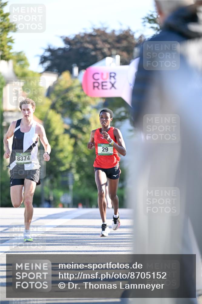 07.09.2025 - BARMER Alsterlauf Dr. Thomas Lammeyer http://msf.ph/oto/8705152 07.09.2025 09:19:12 Laufen 8374, 29 meine-sportfotos.de
