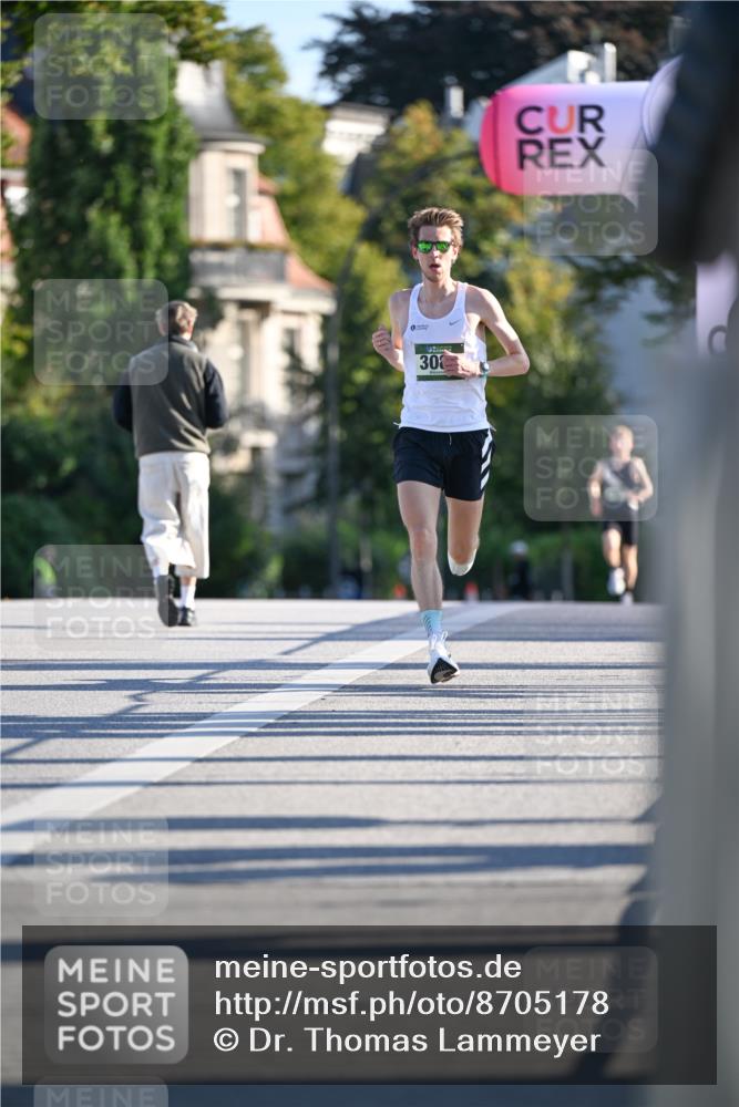 07.09.2025 - BARMER Alsterlauf Dr. Thomas Lammeyer http://msf.ph/oto/8705178 07.09.2025 09:19:27 Laufen 30 meine-sportfotos.de