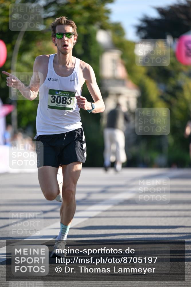 07.09.2025 - BARMER Alsterlauf Dr. Thomas Lammeyer http://msf.ph/oto/8705197 07.09.2025 09:19:29 Laufen 36, 3083 meine-sportfotos.de