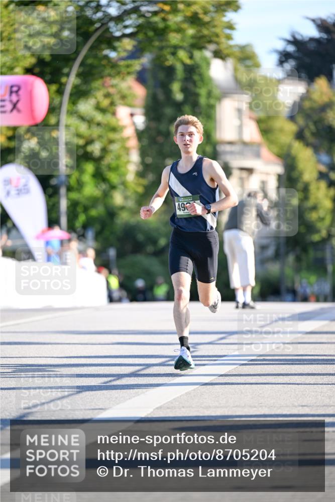 07.09.2025 - BARMER Alsterlauf Dr. Thomas Lammeyer http://msf.ph/oto/8705204 07.09.2025 09:19:35 Laufen 49 meine-sportfotos.de