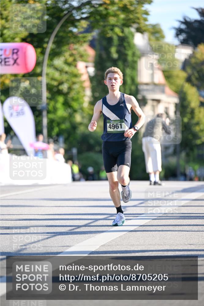 07.09.2025 - BARMER Alsterlauf Dr. Thomas Lammeyer http://msf.ph/oto/8705205 07.09.2025 09:19:35 Laufen 4961 meine-sportfotos.de
