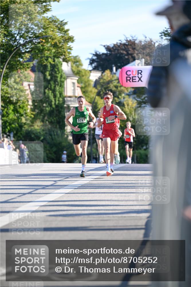 07.09.2025 - BARMER Alsterlauf Dr. Thomas Lammeyer http://msf.ph/oto/8705252 07.09.2025 09:20:01 Laufen 5747, 813 meine-sportfotos.de