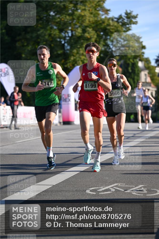 07.09.2025 - BARMER Alsterlauf Dr. Thomas Lammeyer http://msf.ph/oto/8705276 07.09.2025 09:20:05 Laufen 747, 8199, 3966 meine-sportfotos.de