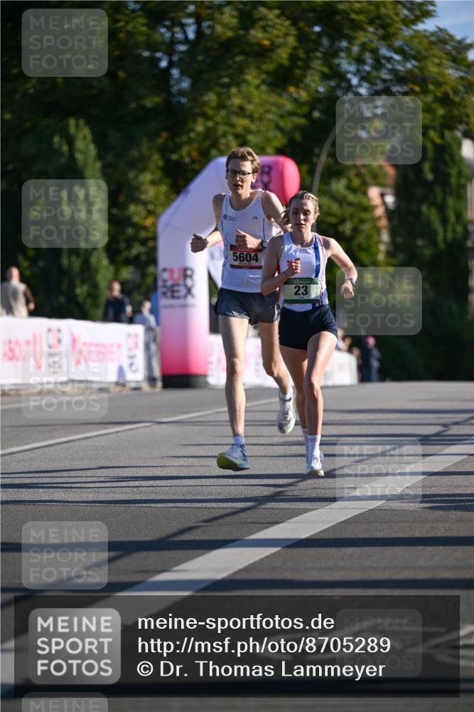 07.09.2025 - BARMER Alsterlauf Dr. Thomas Lammeyer http://msf.ph/oto/8705289 07.09.2025 09:20:07 Laufen 5604, 2580, 7510, 23 meine-sportfotos.de