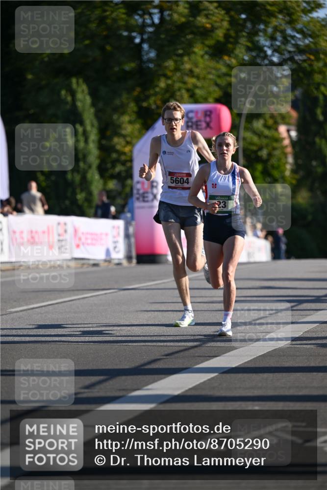 07.09.2025 - BARMER Alsterlauf Dr. Thomas Lammeyer http://msf.ph/oto/8705290 07.09.2025 09:20:07 Laufen 7540, 5604, 23 meine-sportfotos.de
