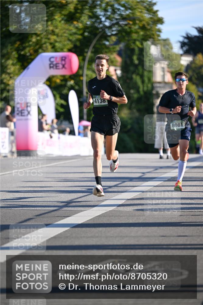 07.09.2025 - BARMER Alsterlauf Dr. Thomas Lammeyer http://msf.ph/oto/8705320 07.09.2025 09:20:20 Laufen 4138, 8081 meine-sportfotos.de