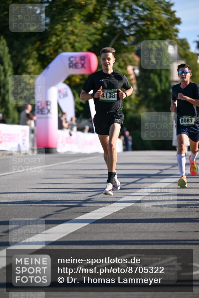 07.09.2025 - BARMER Alsterlauf Dr. Thomas Lammeyer http://msf.ph/oto/8705322 07.09.2025 09:20:20 Laufen 4138, 8081, 4 meine-sportfotos.de