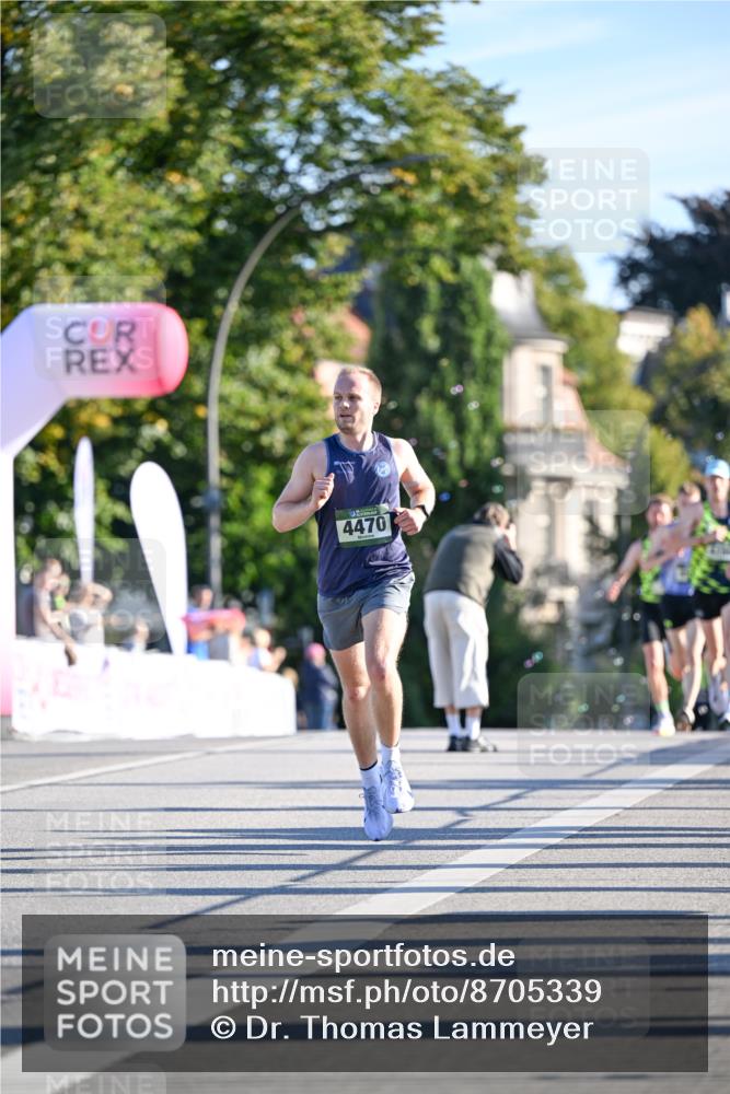 07.09.2025 - BARMER Alsterlauf Dr. Thomas Lammeyer http://msf.ph/oto/8705339 07.09.2025 09:20:24 Laufen 4470 meine-sportfotos.de