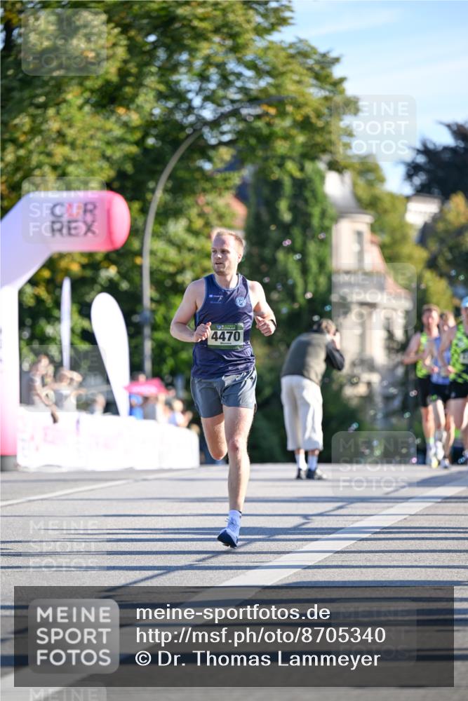 07.09.2025 - BARMER Alsterlauf Dr. Thomas Lammeyer http://msf.ph/oto/8705340 07.09.2025 09:20:24 Laufen 4470 meine-sportfotos.de