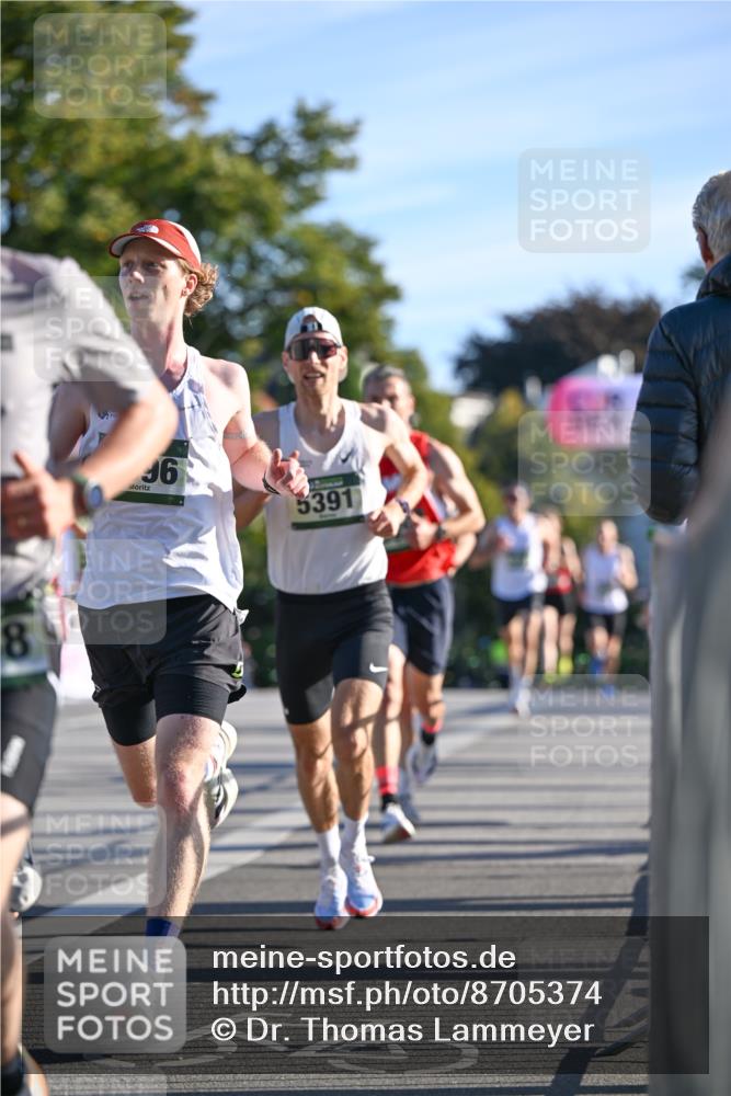 07.09.2025 - BARMER Alsterlauf Dr. Thomas Lammeyer http://msf.ph/oto/8705374 07.09.2025 09:20:30 Laufen 8, 6, 5391 meine-sportfotos.de