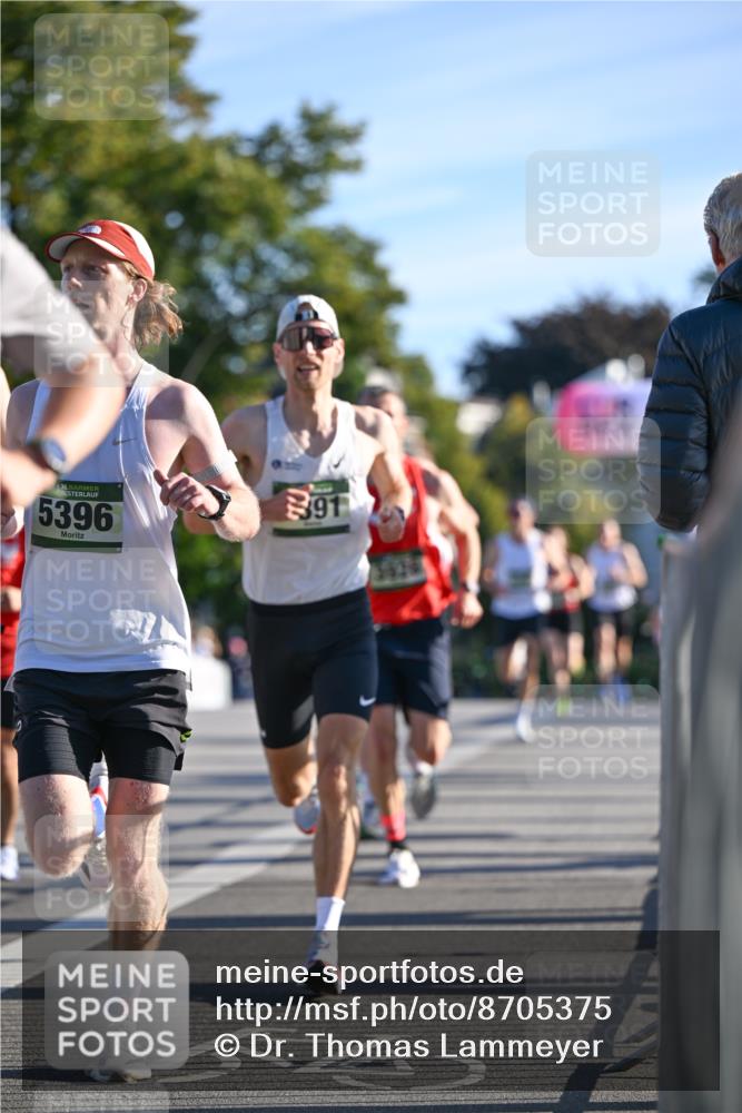 07.09.2025 - BARMER Alsterlauf Dr. Thomas Lammeyer http://msf.ph/oto/8705375 07.09.2025 09:20:30 Laufen 36, 5396, 891 meine-sportfotos.de