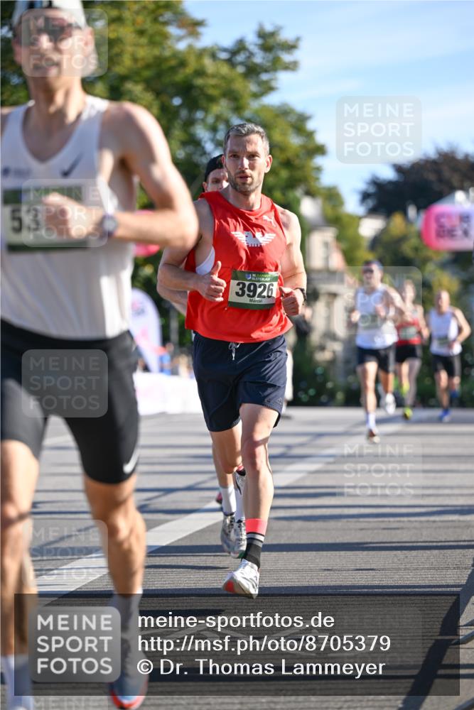 07.09.2025 - BARMER Alsterlauf Dr. Thomas Lammeyer http://msf.ph/oto/8705379 07.09.2025 09:20:31 Laufen 53, 36, 3926 meine-sportfotos.de