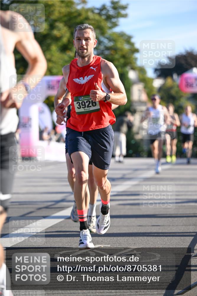 07.09.2025 - BARMER Alsterlauf Dr. Thomas Lammeyer http://msf.ph/oto/8705381 07.09.2025 09:20:32 Laufen 136, 3926 meine-sportfotos.de