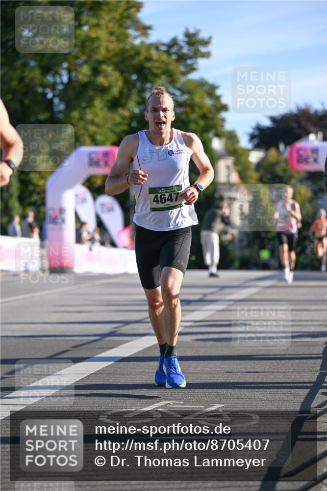 07.09.2025 - BARMER Alsterlauf Dr. Thomas Lammeyer http://msf.ph/oto/8705407 07.09.2025 09:20:37 Laufen 36, 4647 meine-sportfotos.de
