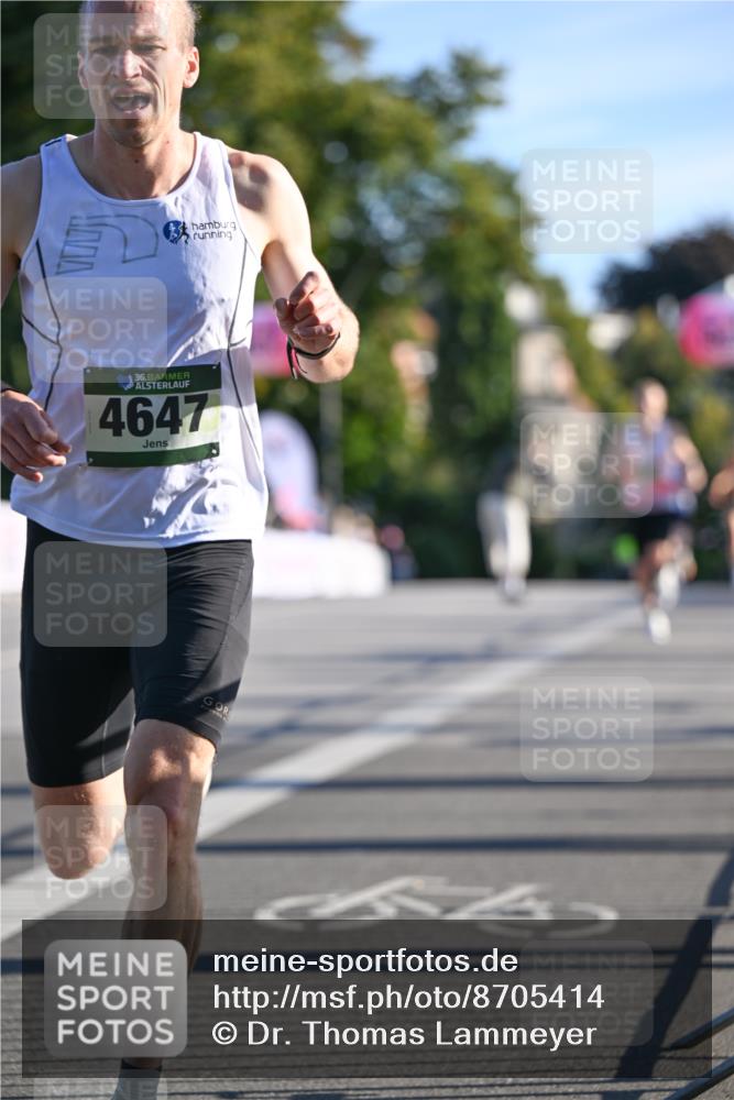 07.09.2025 - BARMER Alsterlauf Dr. Thomas Lammeyer http://msf.ph/oto/8705414 07.09.2025 09:20:38 Laufen 36, 4647 meine-sportfotos.de