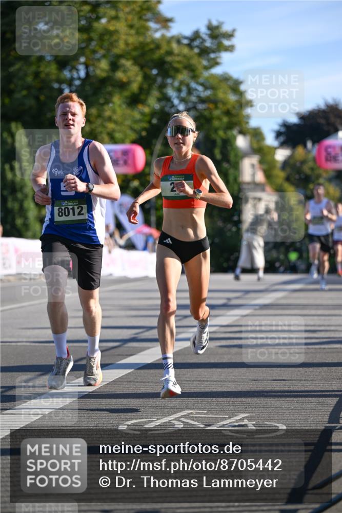 07.09.2025 - BARMER Alsterlauf Dr. Thomas Lammeyer http://msf.ph/oto/8705442 07.09.2025 09:20:44 Laufen 8012, 2 meine-sportfotos.de