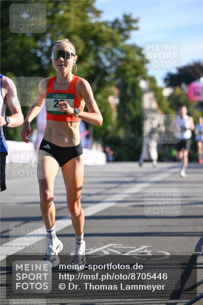 07.09.2025 - BARMER Alsterlauf Dr. Thomas Lammeyer http://msf.ph/oto/8705446 07.09.2025 09:20:44 Laufen 36, 23 meine-sportfotos.de