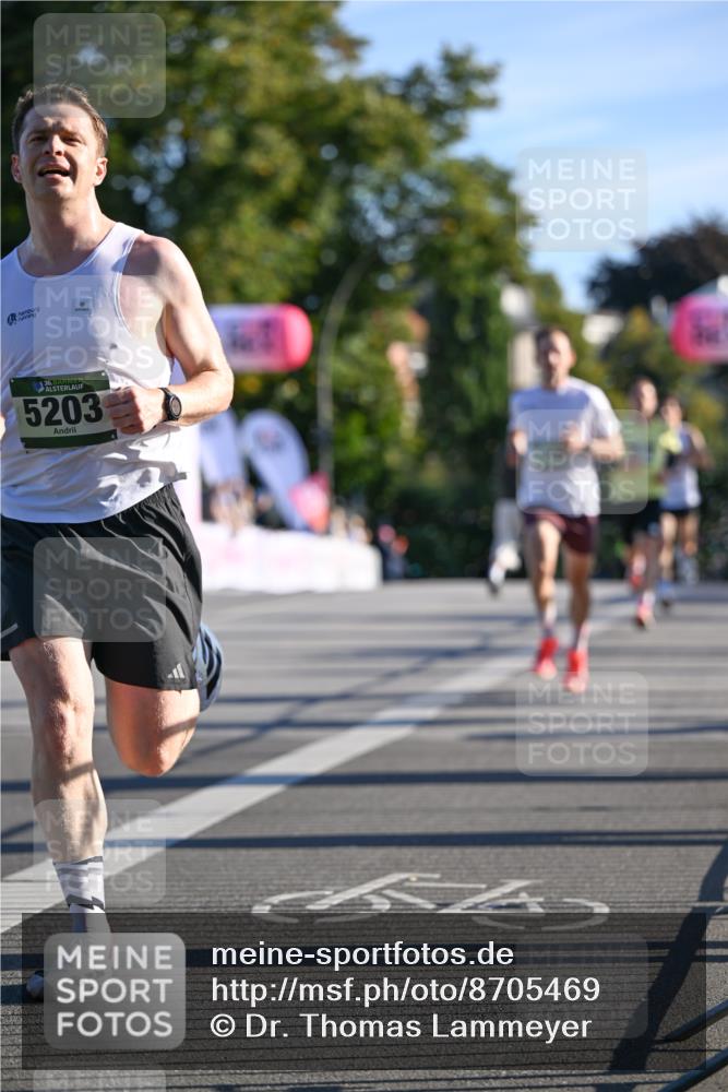 07.09.2025 - BARMER Alsterlauf Dr. Thomas Lammeyer http://msf.ph/oto/8705469 07.09.2025 09:20:48 Laufen 36, 5203 meine-sportfotos.de
