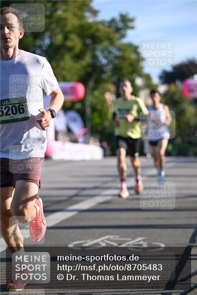 07.09.2025 - BARMER Alsterlauf Dr. Thomas Lammeyer http://msf.ph/oto/8705483 07.09.2025 09:20:50 Laufen 36, 5206 meine-sportfotos.de