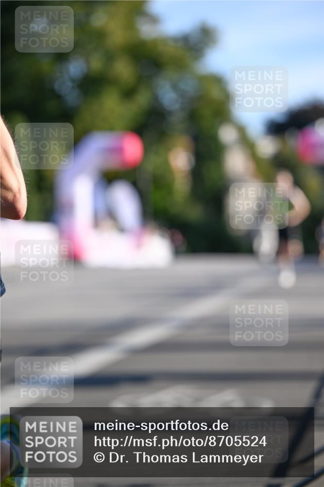 07.09.2025 - BARMER Alsterlauf Dr. Thomas Lammeyer http://msf.ph/oto/8705524 07.09.2025 09:20:59 Laufen  meine-sportfotos.de
