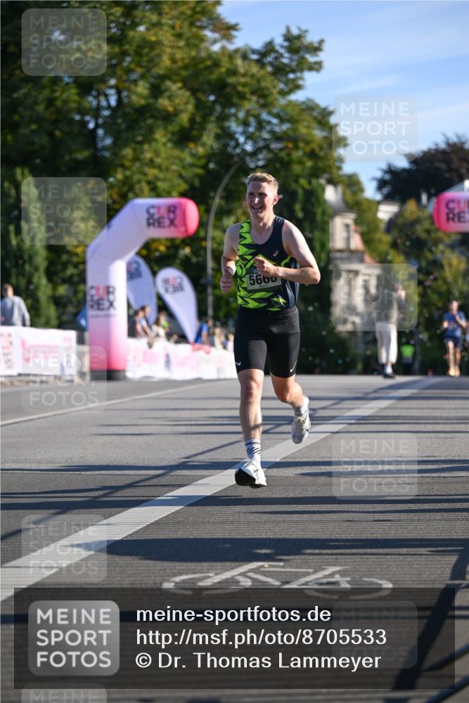 07.09.2025 - BARMER Alsterlauf Dr. Thomas Lammeyer http://msf.ph/oto/8705533 07.09.2025 09:21:02 Laufen 5660 meine-sportfotos.de