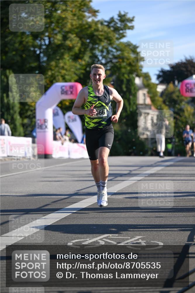 07.09.2025 - BARMER Alsterlauf Dr. Thomas Lammeyer http://msf.ph/oto/8705535 07.09.2025 09:21:02 Laufen 66 meine-sportfotos.de