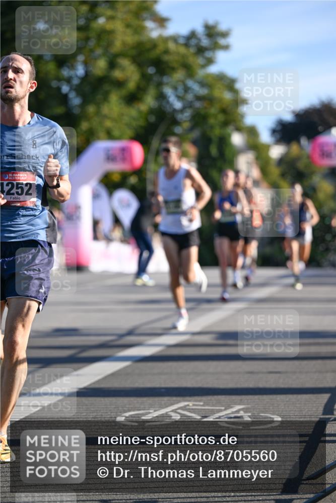 07.09.2025 - BARMER Alsterlauf Dr. Thomas Lammeyer http://msf.ph/oto/8705560 07.09.2025 09:21:11 Laufen 136, 1252 meine-sportfotos.de