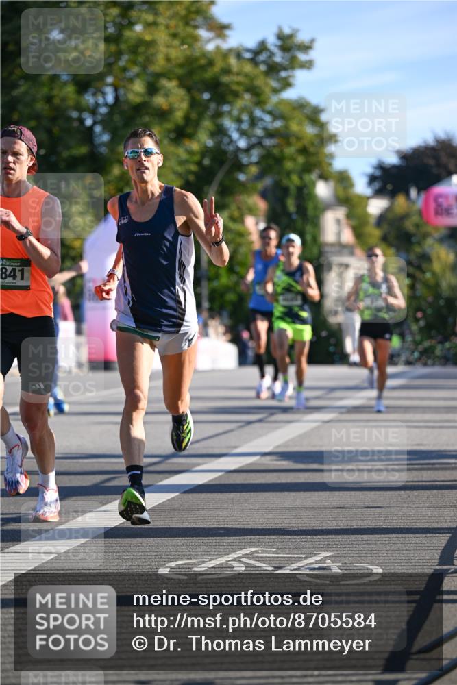 07.09.2025 - BARMER Alsterlauf Dr. Thomas Lammeyer http://msf.ph/oto/8705584 07.09.2025 09:21:15 Laufen 841 meine-sportfotos.de