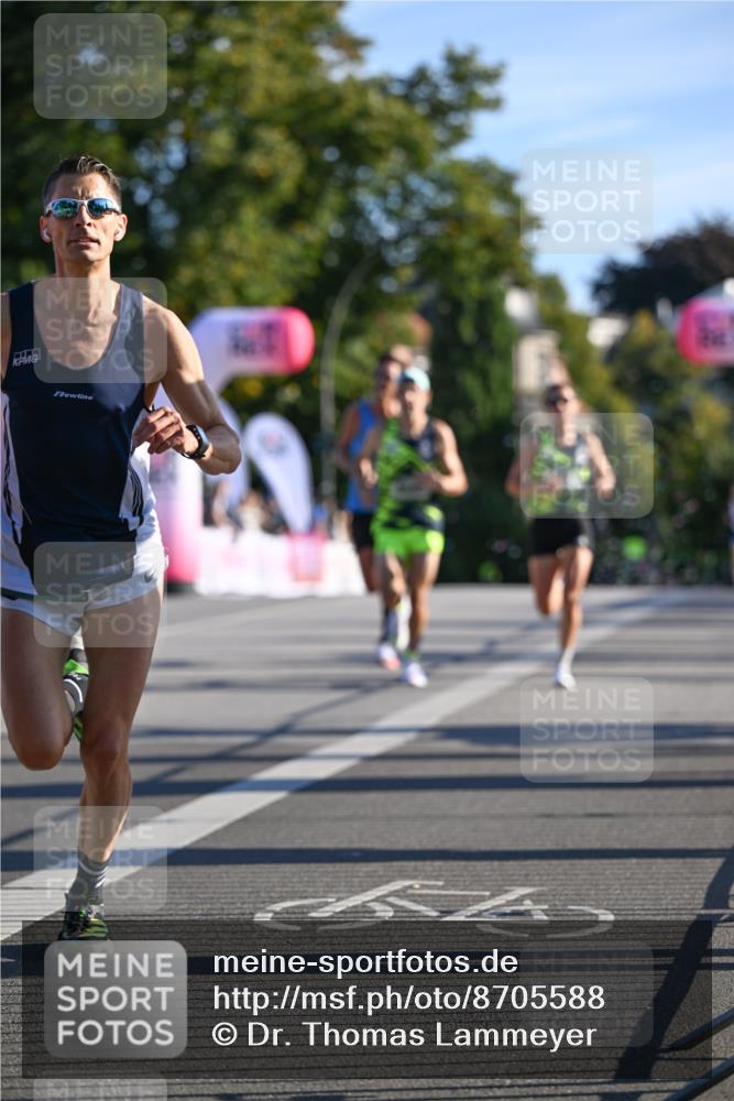 07.09.2025 - BARMER Alsterlauf Dr. Thomas Lammeyer http://msf.ph/oto/8705588 07.09.2025 09:21:16 Laufen  meine-sportfotos.de