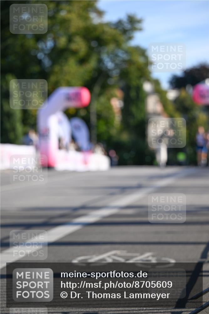 07.09.2025 - BARMER Alsterlauf Dr. Thomas Lammeyer http://msf.ph/oto/8705609 07.09.2025 09:21:19 Laufen  meine-sportfotos.de
