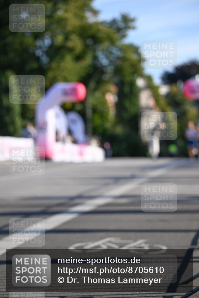 07.09.2025 - BARMER Alsterlauf Dr. Thomas Lammeyer http://msf.ph/oto/8705610 07.09.2025 09:21:19 Laufen  meine-sportfotos.de