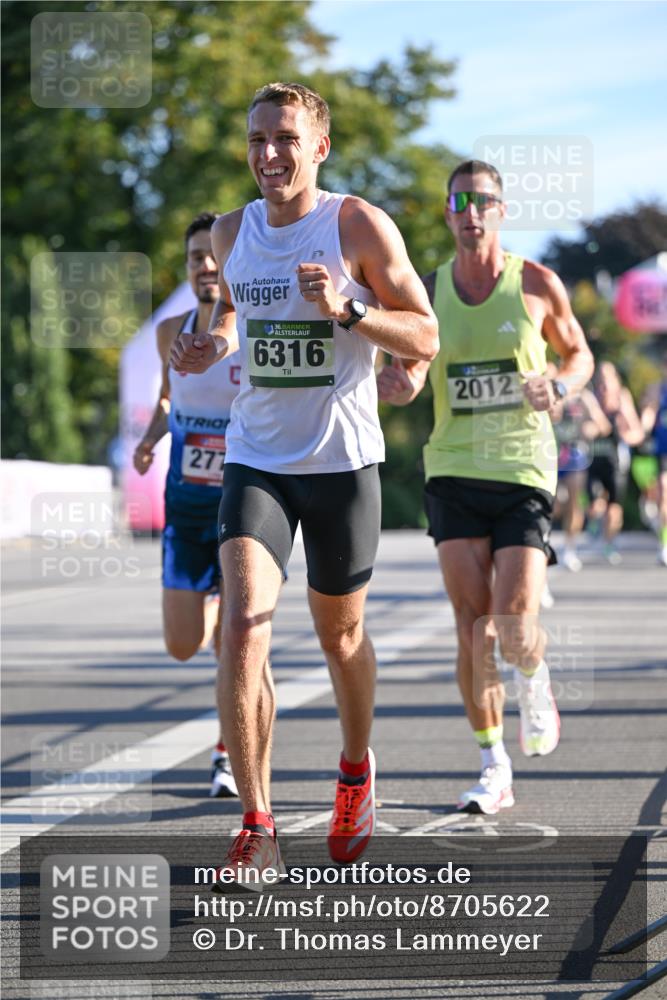 07.09.2025 - BARMER Alsterlauf Dr. Thomas Lammeyer http://msf.ph/oto/8705622 07.09.2025 09:21:25 Laufen 277, 36, 6316, 2012 meine-sportfotos.de