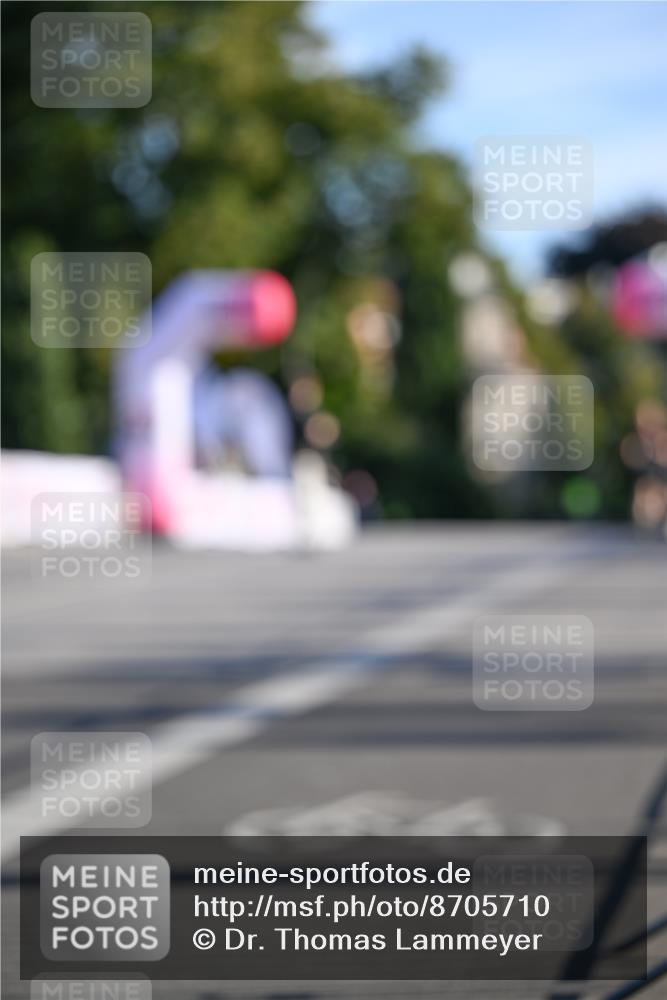 07.09.2025 - BARMER Alsterlauf Dr. Thomas Lammeyer http://msf.ph/oto/8705710 07.09.2025 09:21:39 Laufen  meine-sportfotos.de