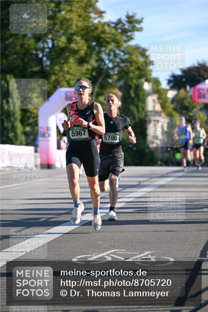 07.09.2025 - BARMER Alsterlauf Dr. Thomas Lammeyer http://msf.ph/oto/8705720 07.09.2025 09:21:45 Laufen 5967, 5700 meine-sportfotos.de