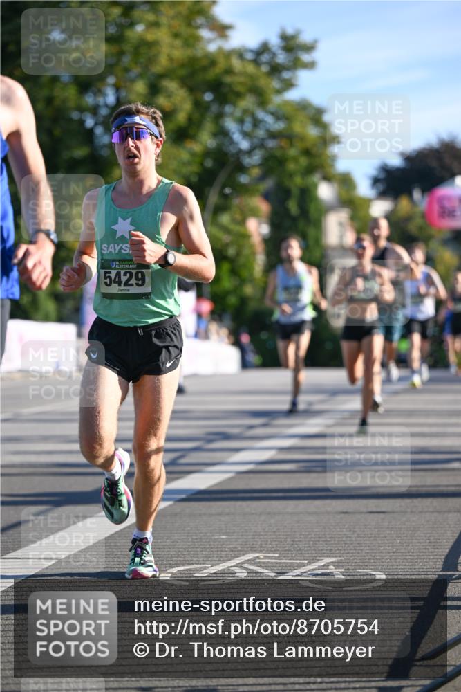07.09.2025 - BARMER Alsterlauf Dr. Thomas Lammeyer http://msf.ph/oto/8705754 07.09.2025 09:21:51 Laufen 136, 5429 meine-sportfotos.de