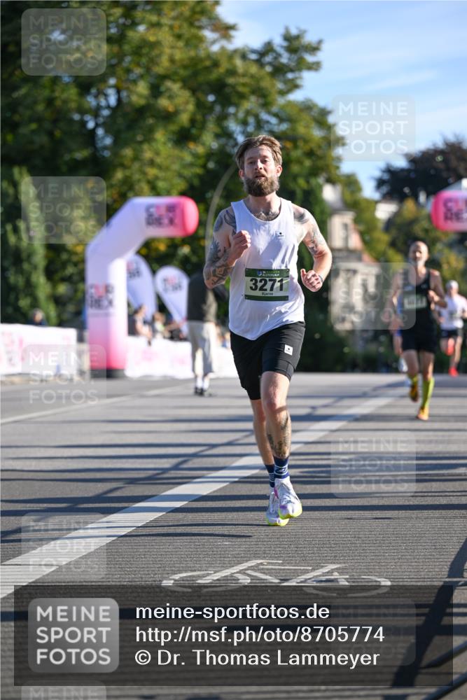 07.09.2025 - BARMER Alsterlauf Dr. Thomas Lammeyer http://msf.ph/oto/8705774 07.09.2025 09:21:54 Laufen 3271 meine-sportfotos.de