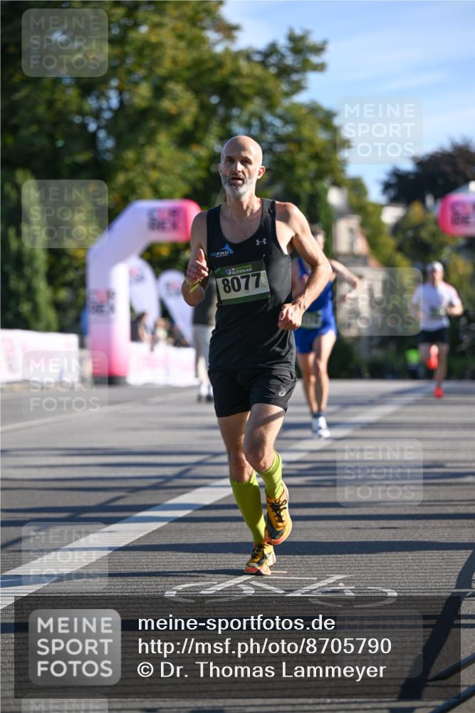 07.09.2025 - BARMER Alsterlauf Dr. Thomas Lammeyer http://msf.ph/oto/8705790 07.09.2025 09:21:57 Laufen 5, 8077 meine-sportfotos.de