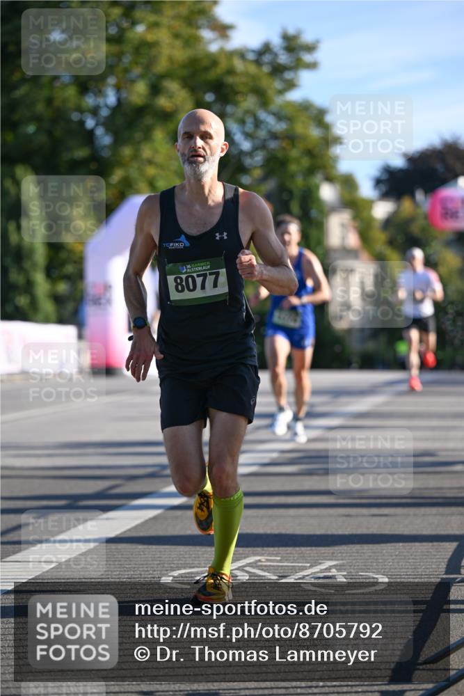 07.09.2025 - BARMER Alsterlauf Dr. Thomas Lammeyer http://msf.ph/oto/8705792 07.09.2025 09:21:58 Laufen 136, 8077 meine-sportfotos.de