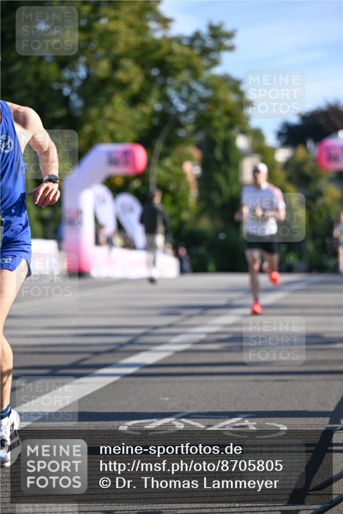 07.09.2025 - BARMER Alsterlauf Dr. Thomas Lammeyer http://msf.ph/oto/8705805 07.09.2025 09:22:00 Laufen  meine-sportfotos.de