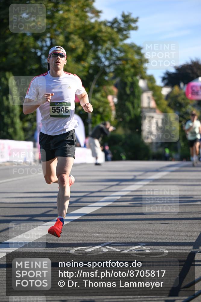 07.09.2025 - BARMER Alsterlauf Dr. Thomas Lammeyer http://msf.ph/oto/8705817 07.09.2025 09:22:02 Laufen 5546 meine-sportfotos.de