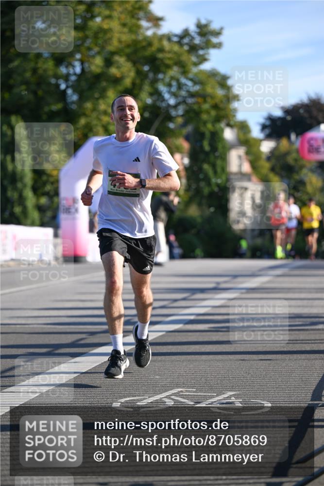 07.09.2025 - BARMER Alsterlauf Dr. Thomas Lammeyer http://msf.ph/oto/8705869 07.09.2025 09:22:15 Laufen  meine-sportfotos.de