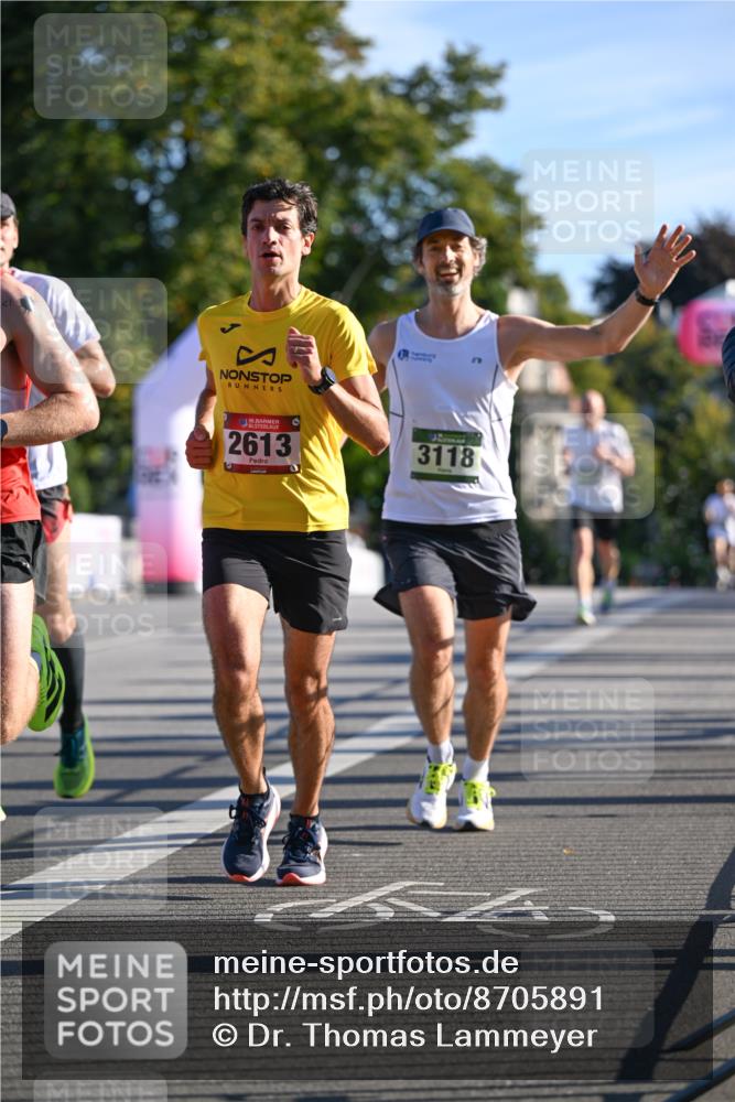 07.09.2025 - BARMER Alsterlauf Dr. Thomas Lammeyer http://msf.ph/oto/8705891 07.09.2025 09:22:23 Laufen 36, 2613, 3118 meine-sportfotos.de