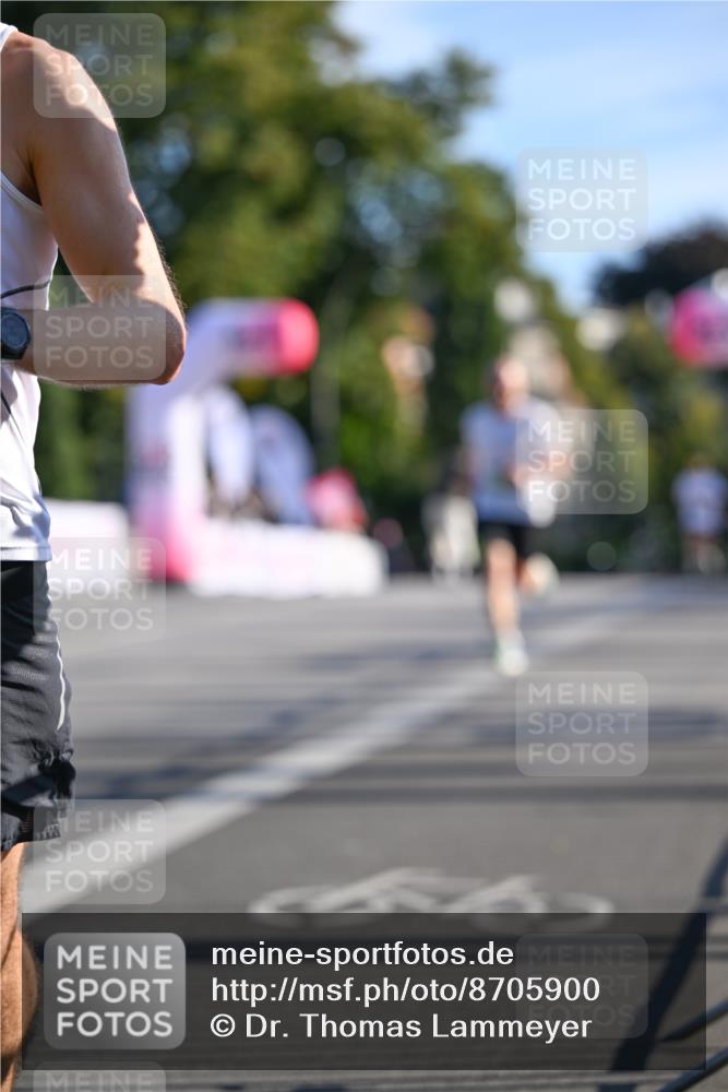 07.09.2025 - BARMER Alsterlauf Dr. Thomas Lammeyer http://msf.ph/oto/8705900 07.09.2025 09:22:24 Laufen  meine-sportfotos.de