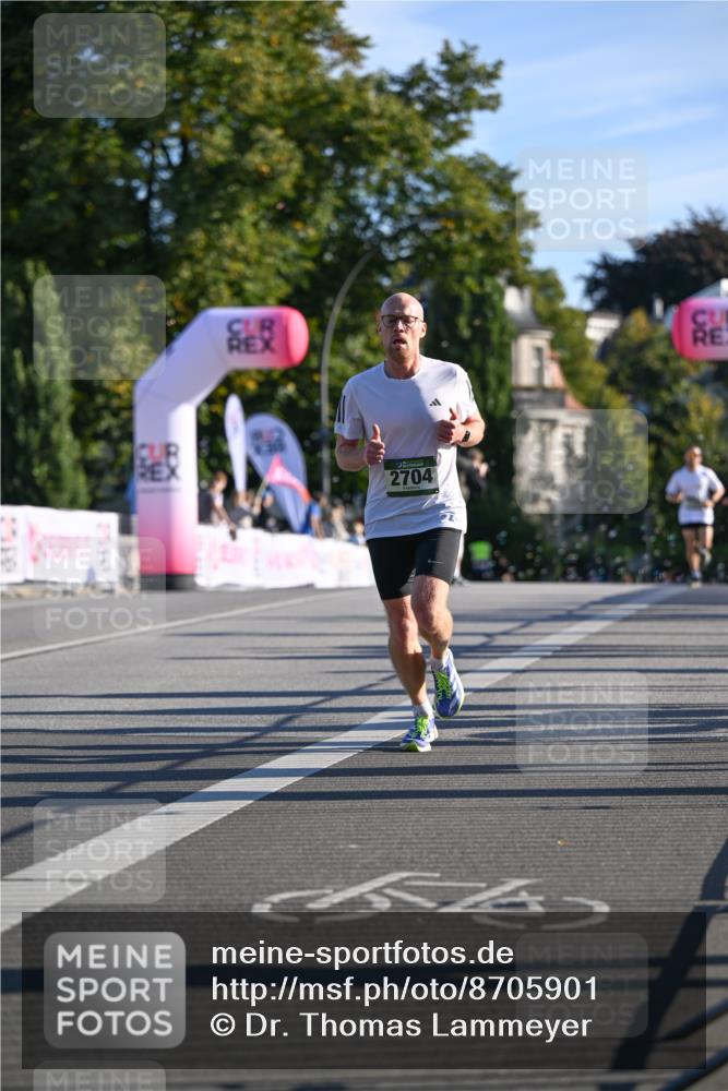 07.09.2025 - BARMER Alsterlauf Dr. Thomas Lammeyer http://msf.ph/oto/8705901 07.09.2025 09:22:25 Laufen 2704 meine-sportfotos.de