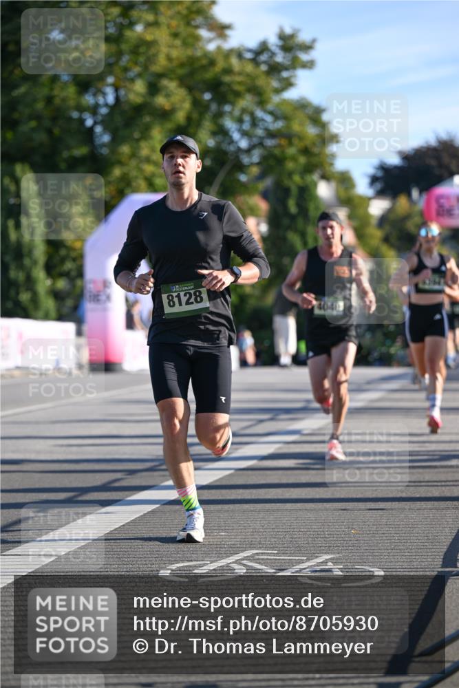 07.09.2025 - BARMER Alsterlauf Dr. Thomas Lammeyer http://msf.ph/oto/8705930 07.09.2025 09:22:34 Laufen 36, 8128 meine-sportfotos.de