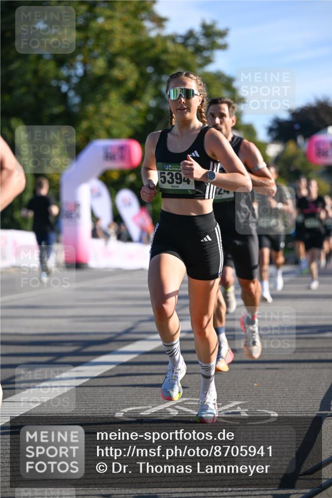 07.09.2025 - BARMER Alsterlauf Dr. Thomas Lammeyer http://msf.ph/oto/8705941 07.09.2025 09:22:36 Laufen 36, 5394 meine-sportfotos.de