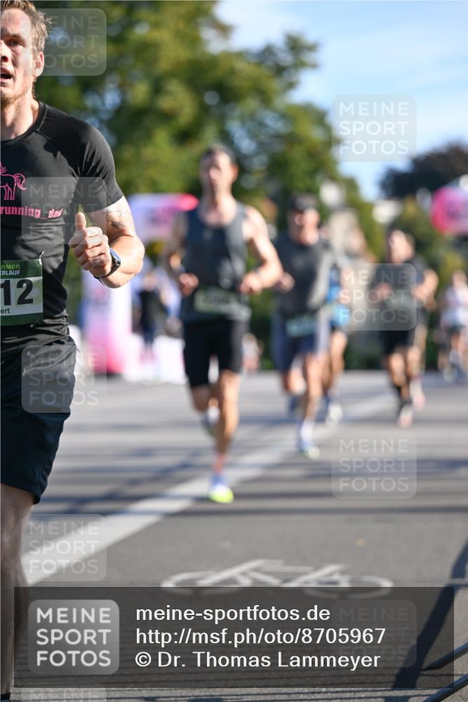 07.09.2025 - BARMER Alsterlauf Dr. Thomas Lammeyer http://msf.ph/oto/8705967 07.09.2025 09:22:41 Laufen 12 meine-sportfotos.de