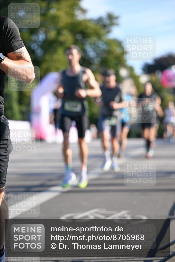07.09.2025 - BARMER Alsterlauf Dr. Thomas Lammeyer http://msf.ph/oto/8705968 07.09.2025 09:22:41 Laufen  meine-sportfotos.de